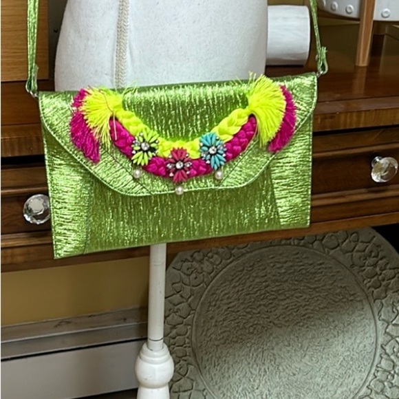 Iris Lane Green and Pink Floral Rhinestone Embellished Women's Clutch Bag - Picture 4 of 11